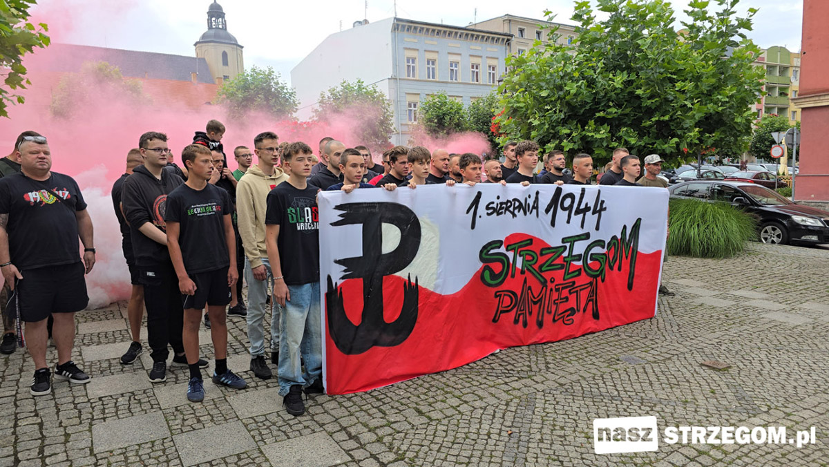 Kibice, strzelcy, samorządowcy i mieszkańcy uczcili pamięć Powstańców Warszawskich [FOTO+WIDEO] 